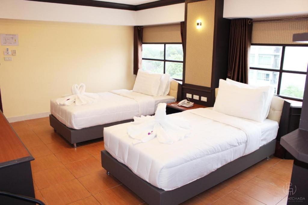 Rest@Ratchada Hotel Bangkok Exterior photo