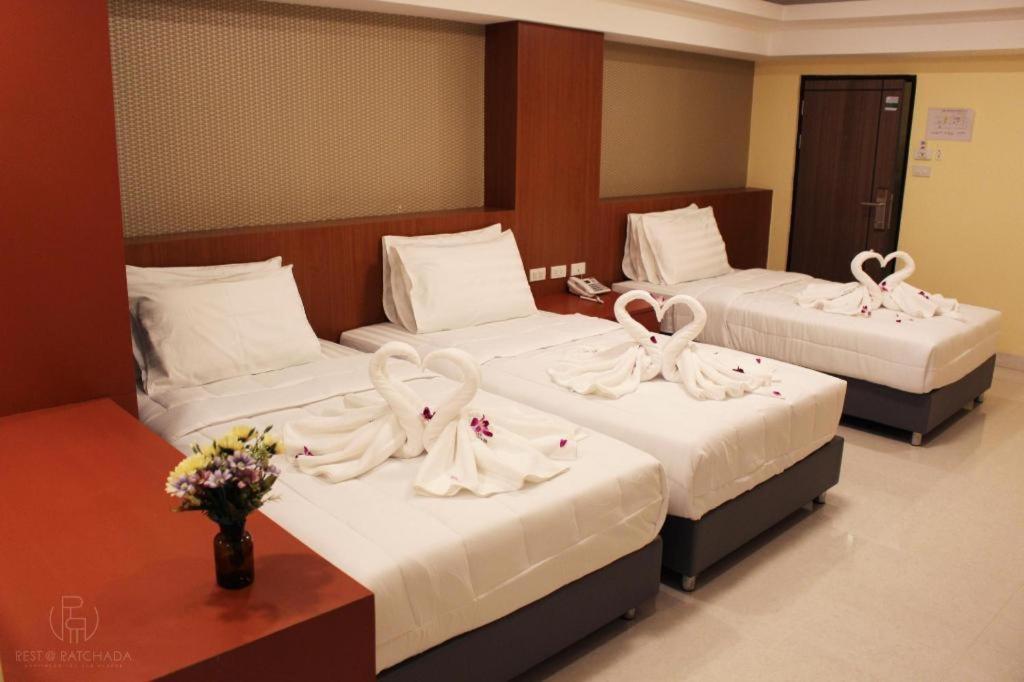 Rest@Ratchada Hotel Bangkok Exterior photo