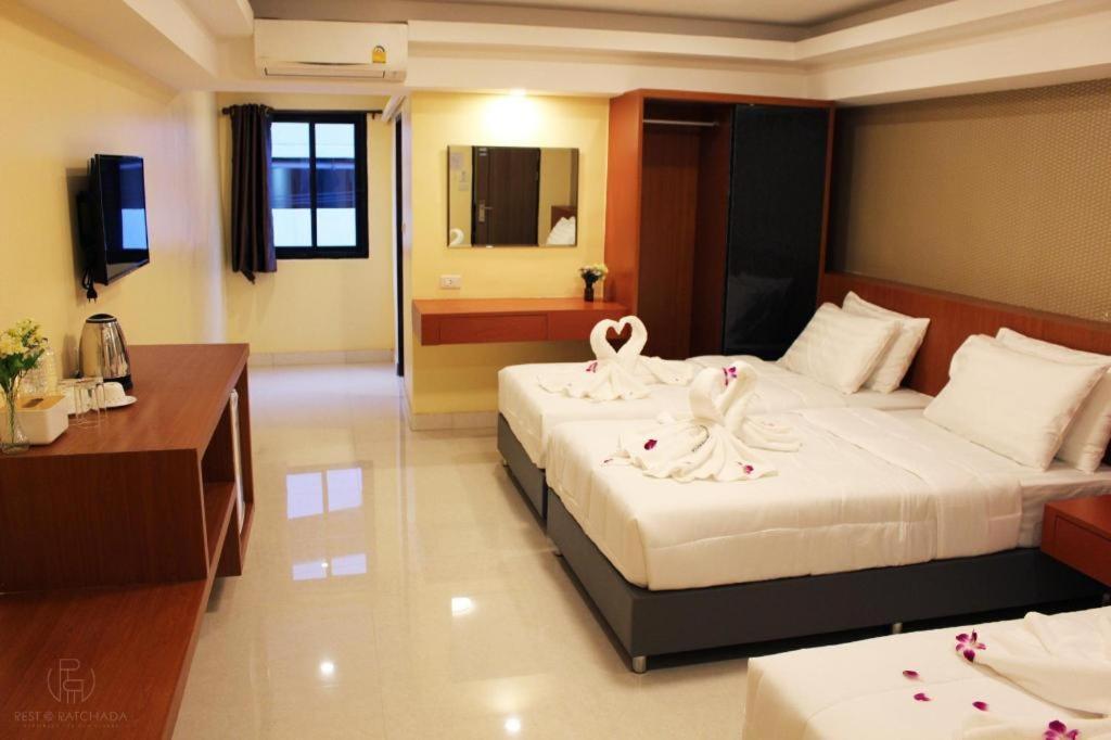 Rest@Ratchada Hotel Bangkok Exterior photo