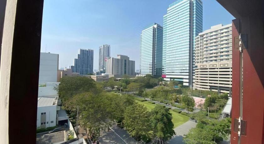 Rest@Ratchada Hotel Bangkok Exterior photo